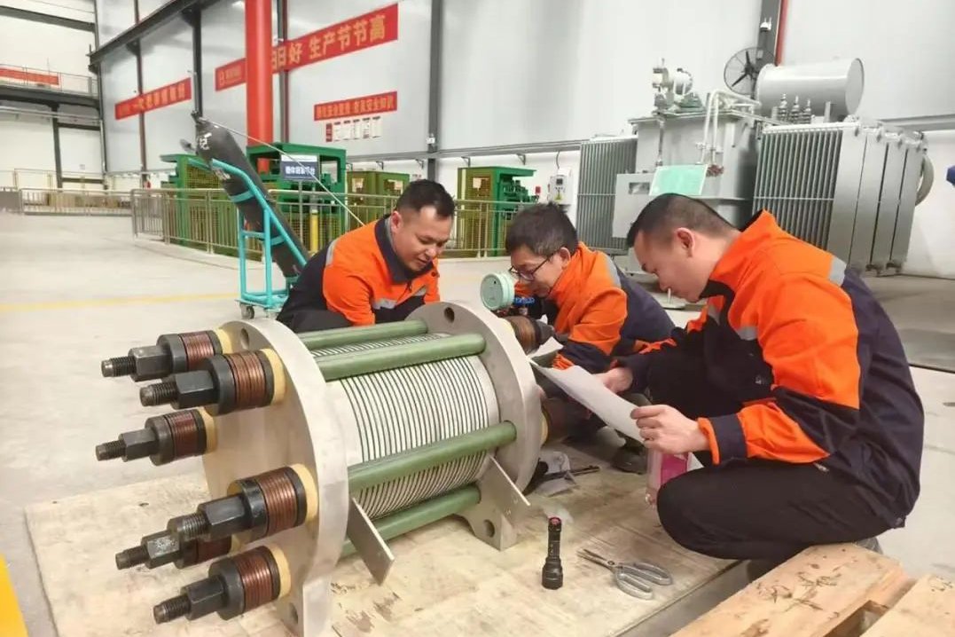 【燃料電池周報】193.6億元風(fēng)光制氫產(chǎn)業(yè)項目落地內(nèi)蒙古！前兩月我國燃料電池汽車銷售252輛