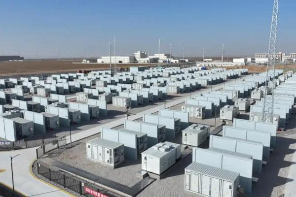 總投資6億元！我國(guó)裝機(jī)規(guī)模最大半固態(tài)鋰電池儲(chǔ)能項(xiàng)目并網(wǎng)