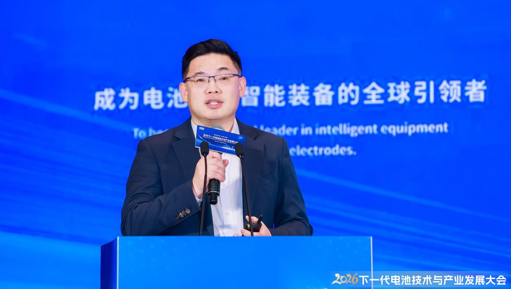 蜂巢能源楊紅新：鐵鋰夯實基本盤，三元全面升級混合固液！