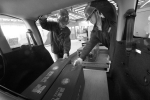 浙江首個(gè)機(jī)場電動汽車充換電站在蕭山機(jī)場開放使用