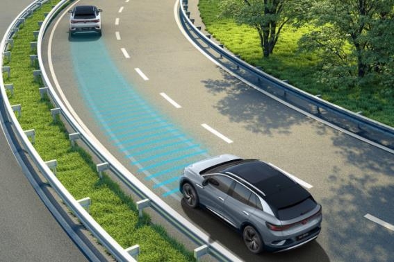 加速電動化轉(zhuǎn)型！歐盟正式?jīng)Q定2035年禁售燃油車