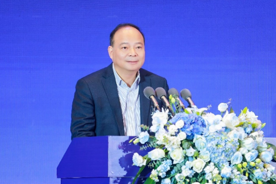 寧德時代曾毓群：行業(yè)不要卷價格 而要卷技術、質量、安全
