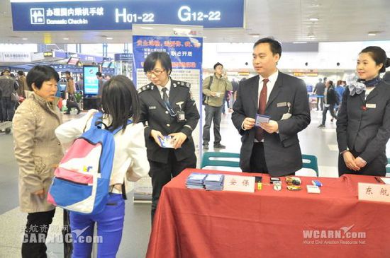 近年來，旅客因攜帶不符合規定的鋰電池乘機，危及航空運輸安全的現象引起機場安檢和航空公司高度重視。