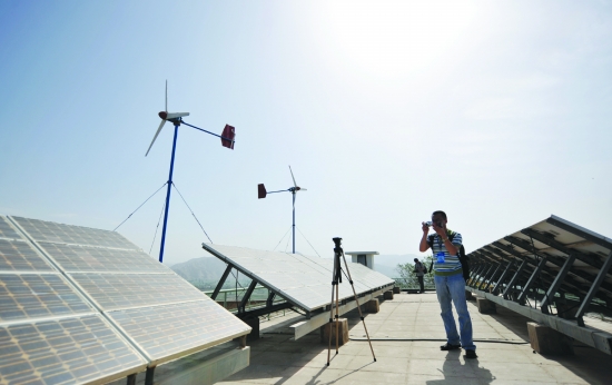 天津最大光伏電站建成 年發(fā)電量可供萬(wàn)戶(hù)