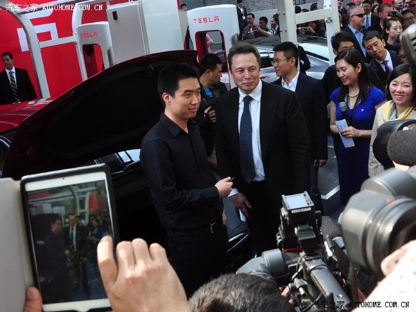 汽車之家CEO李想評特斯拉：我都***的快瘋了！