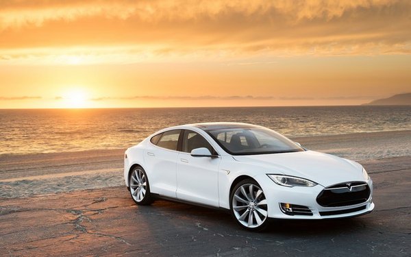 奧迪推全新電動車續航能力480公里 劍指特斯拉Model S