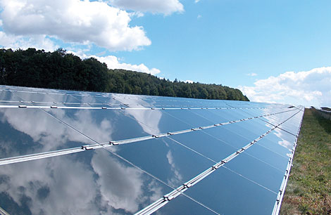 蘋果斥巨資投資太陽能發(fā)電 光伏能源掀風暴