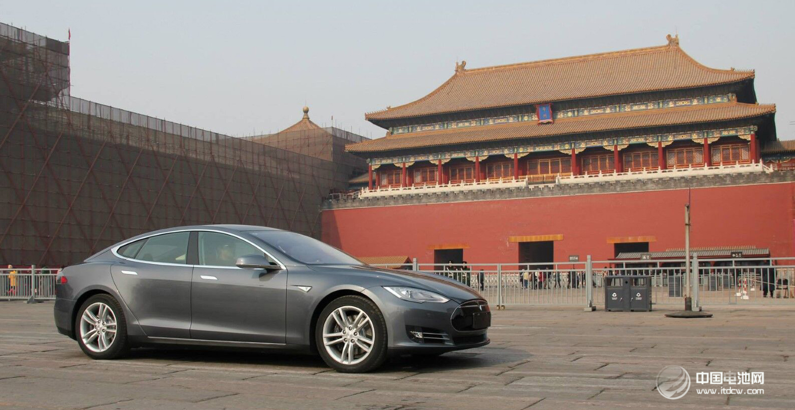 特斯拉再上1月美國(guó)電動(dòng)車(chē)銷(xiāo)量榜首   銷(xiāo)售1300輛