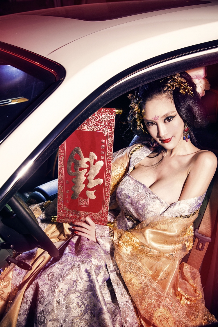 “互聯(lián)網(wǎng)+汽車(chē)”充滿(mǎn)想像 誰(shuí)將立市場(chǎng)浪潮之巔？