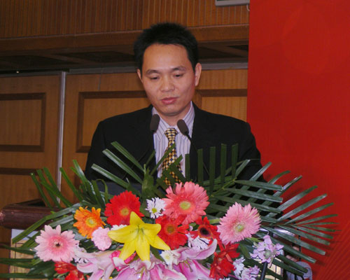 清華大學教授李建秋