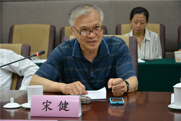 宋?。弘姵丶夹g是純電動汽車發展的關鍵