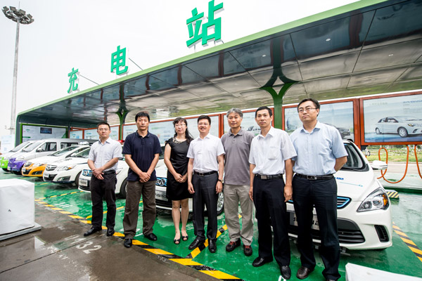 各地頻出充電設(shè)施建設(shè)鼓勵(lì)政策 千億市場(chǎng)浮現(xiàn)
