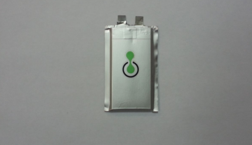 以色列正研發(fā)快充電池 電動(dòng)汽車有望五分鐘充滿電