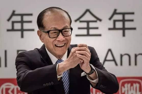 李嘉誠真的跑了嗎？地產(chǎn)撤退新能源汽車加注