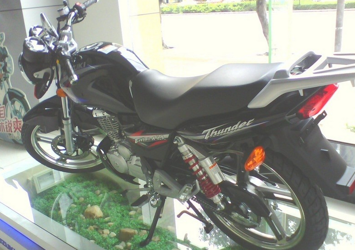 大長(zhǎng)江摩托車