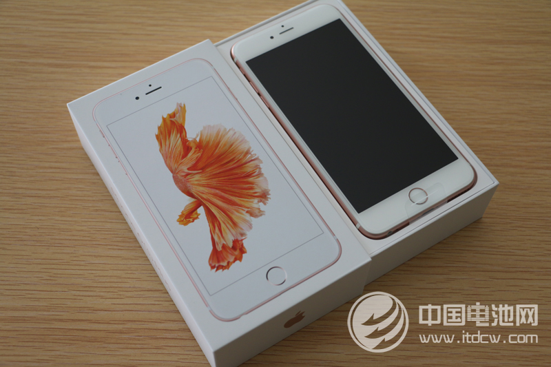 Foursquare：人流量預測蘋果iPhone6s首周賣了1500萬
