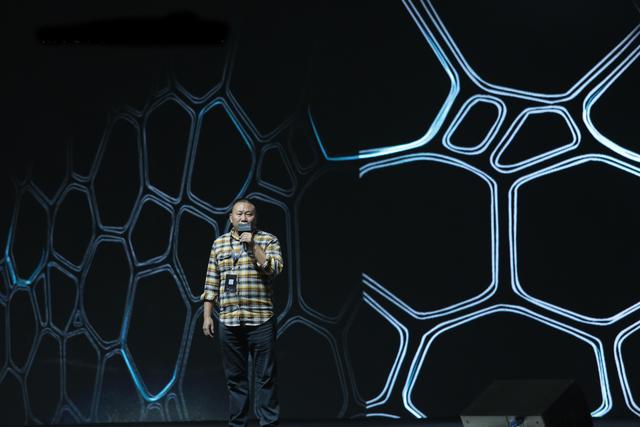 國(guó)產(chǎn)不燃燒電池技術(shù)全球首發(fā) 刷新鋰電池安全標(biāo)準(zhǔn)
