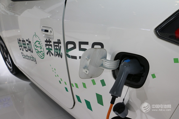 上海開始實施新能源汽車補貼新政：市場火熱難火爆