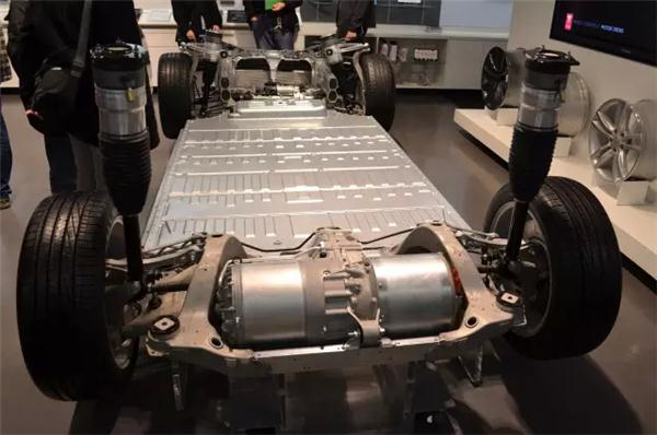 新能源汽車動力電池各有門道 特斯拉僅靠“5號電池”