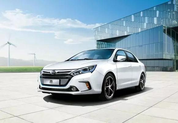 新能源汽車動(dòng)力電池各有門道 特斯拉僅靠“5號(hào)電池”