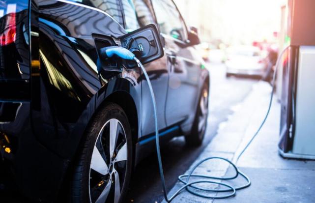 德國研發(fā)新鋰電池 電動(dòng)車一次充電能開1000公里