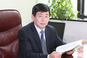 山東汽車工程學(xué)會(huì) 理事長(zhǎng) 魏學(xué)勤