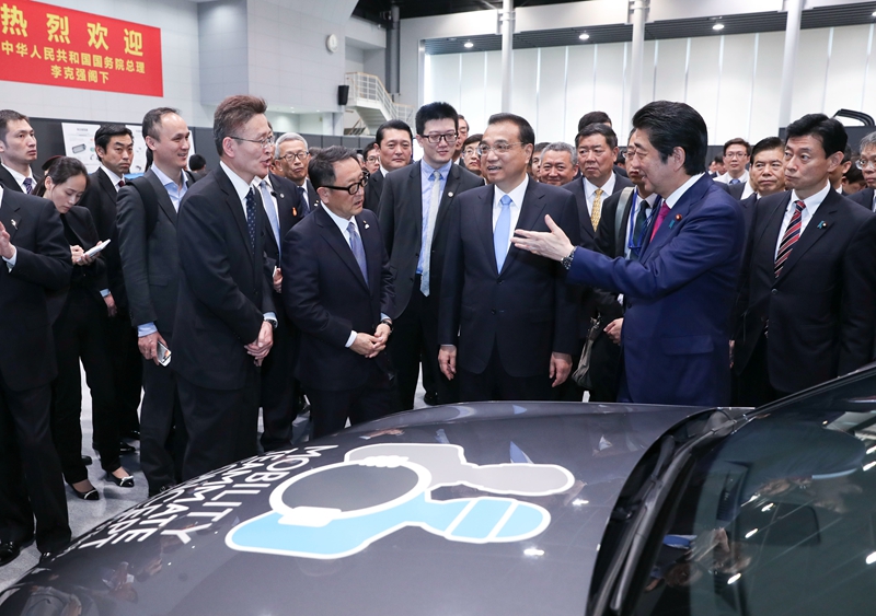 李克強總理參觀豐田汽車廠區釋放什么信號？