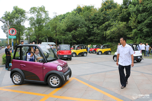 南京嘉遠(yuǎn)電動車
