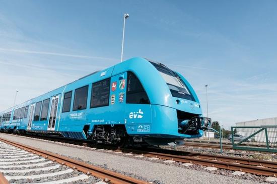 環保零排放 全球首列氫燃料電池列車在德國商用