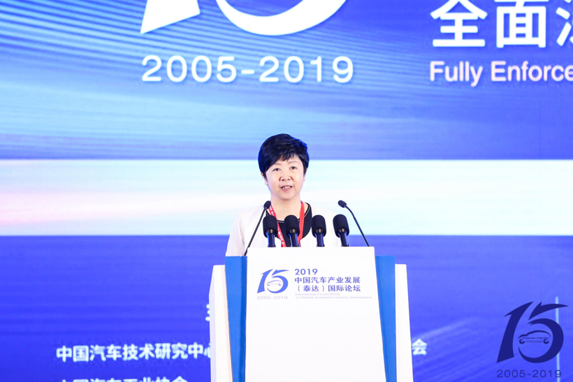 政策，電池，氫燃料電池,純電動汽車,新能源技術路線,磷酸鐵鋰電池,三元鋰電池