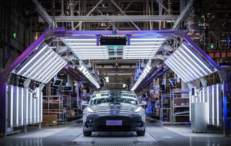 中國制造Model 3首批車輛正式交付 首批15輛均為內部員工