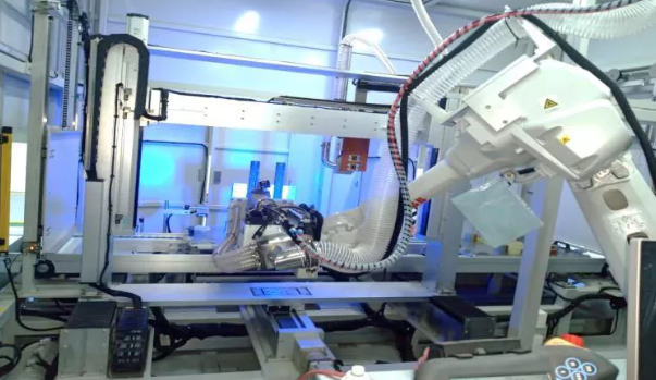 比亞迪瑪瑙斯電池工廠的高性能自動化生產線