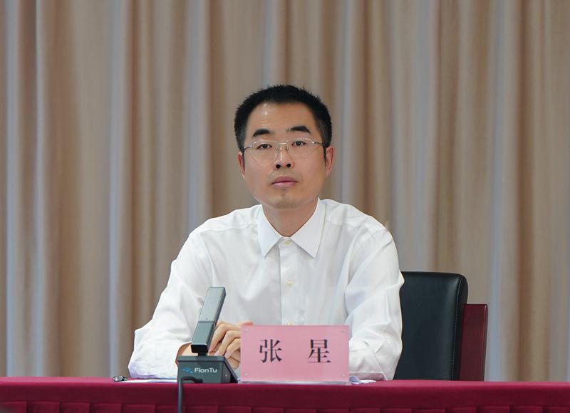 國(guó)家能源局綜合司副司長(zhǎng)、新聞發(fā)言人張星