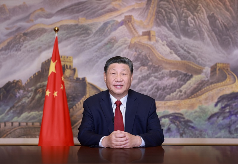 新年前夕，國(guó)家主席習(xí)近平通過(guò)中央廣播電視總臺(tái)和互聯(lián)網(wǎng)，發(fā)表二〇二五年新年賀詞。新華社記者 鞠鵬 攝