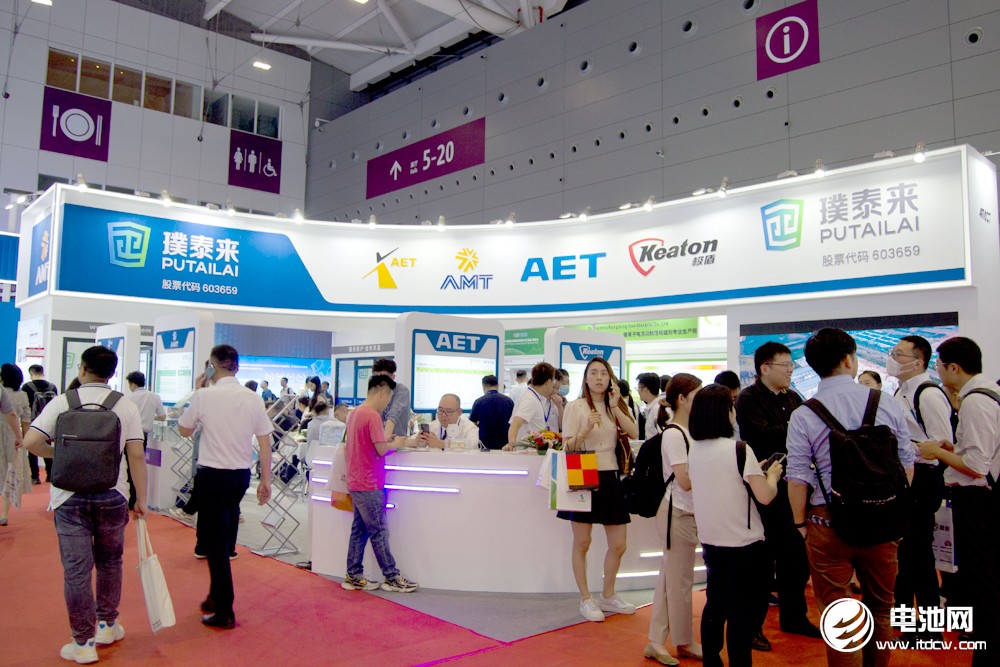 璞泰來：控股子公司嘉拓智能擬申請?jiān)谛氯鍜炫?></a></dt>

                <dd><a href="http://m.zhaoguang.cc/news/focus/062514Z0R025.html" target="_blank">璞泰來：控股子公司嘉拓智能擬申請?jiān)谛氯鍜?/a></dd>



              </dl>




            </div>

            <!-- /bd -->

          </div>



          <div   id="8ttlomx"   class="s-ad" style="">
            <!--<div   id="8ttlomx"   class="adico">-->

          </div><!-- 廣告位：電池網(wǎng)文章頁面4 -->

          <!--<script type="text/javascript">BAIDU_CLB_fillSlot("533185");</script></div>		-->

          <!--

<div   id="8ttlomx"   class="s-ad" style="">

<script type="text/javascript">BAIDU_CLB_fillSlot("532569");</script></div>

-->



          <div   id="8ttlomx"   class="essence-mod mod-side mar-b-30">

            <div   id="8ttlomx"   class="tabtitle">

              <ul id="test11_li_now_">

                <li id="8ttlomx"    class="now"><a>日閱讀榜</a></li>

                <li><a>周閱讀榜</a></li>

                <li><a>月閱讀榜</a></li>

              </ul>

            </div>

            <div   id="8ttlomx"   class="list13">

              <div   class="8ttlomx"   id="test11_1" class="tablist block">



                <div   id="8ttlomx"   class="mod-tab-panel current">

                  <ul class="ep-dotlist ep-list-rank">

                    <li><span id="8ttlomx"    class="num">1</span><span id="8ttlomx"    class="count">(06-24)</span><a href=